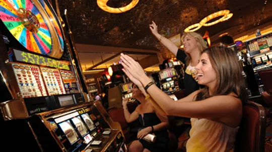 Opportunities Avoid Losses In Playing The Right Online Slots